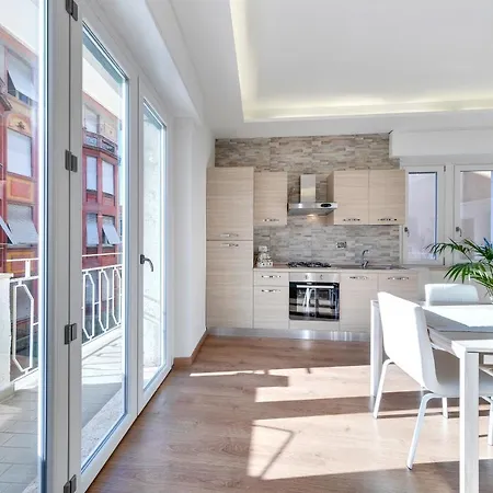 Ariston - Ciclabile In Centro Al Mare Con Balcone Apartamento